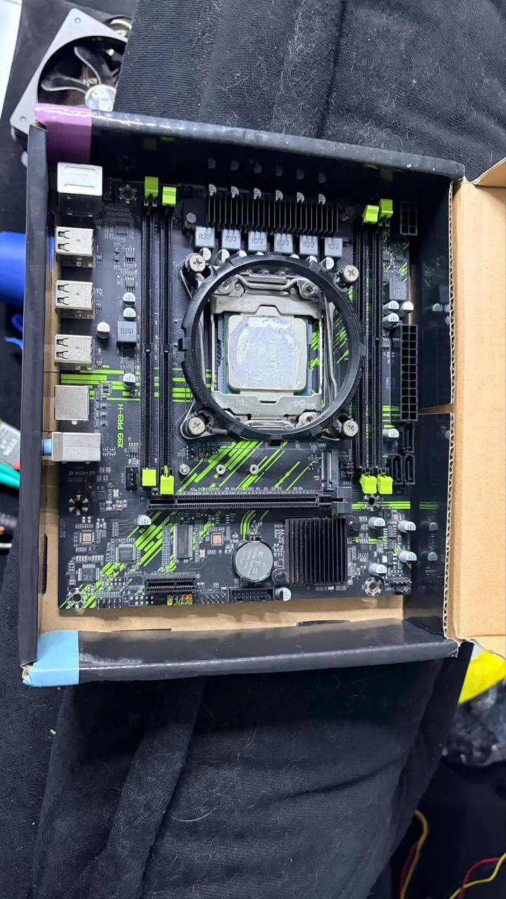 Placa mãe x79 - Computadores e Desktops - Samambaia Norte