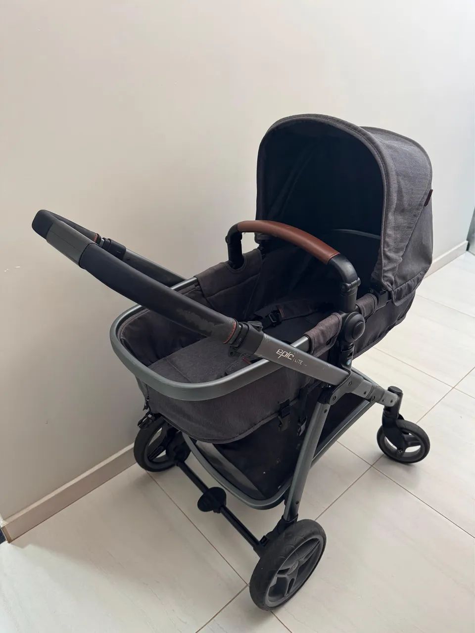 Carrinho e bebê conforto Infanti Épic Lite - Foto 3