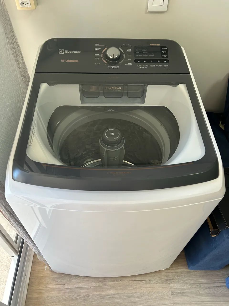Máquina Electrolux 15kg