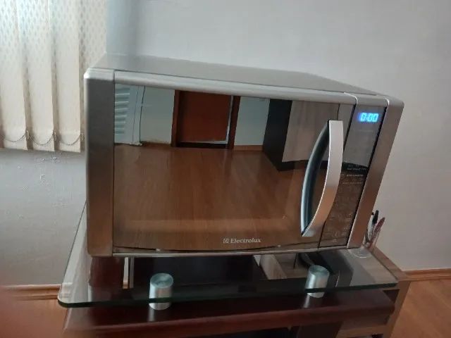 MICROONDAS ELECTROLUX 31L 220W