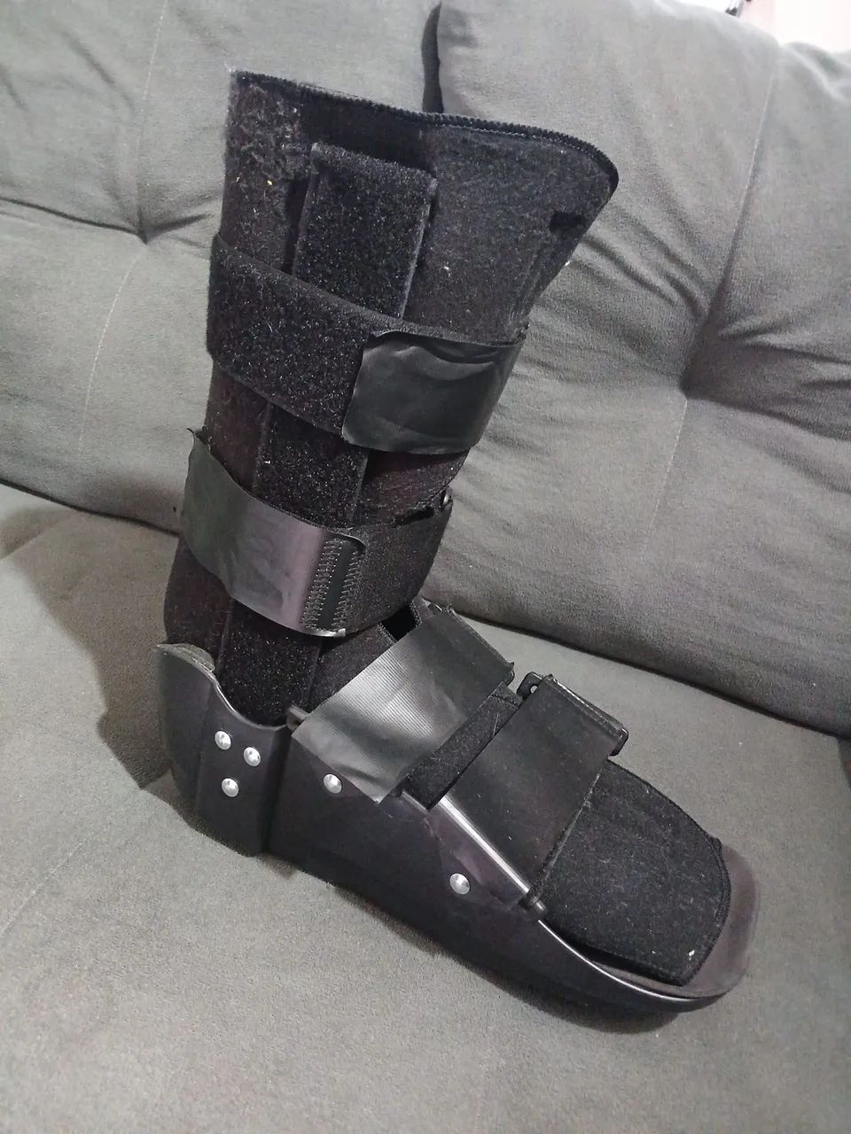 Bota Ortopédica Semi Nova 50$