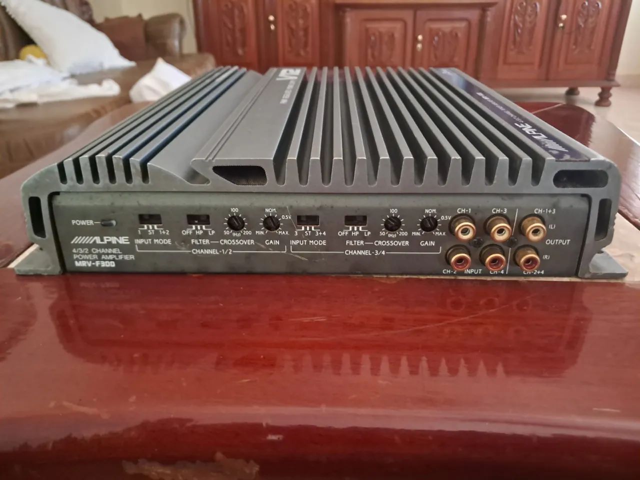 ALPINE MRV-F300S パワーアンプ 4/3/2チャンネル Módulo amplificador Alpine 4/3/2 canal MRV-F300 - Equipamentos e