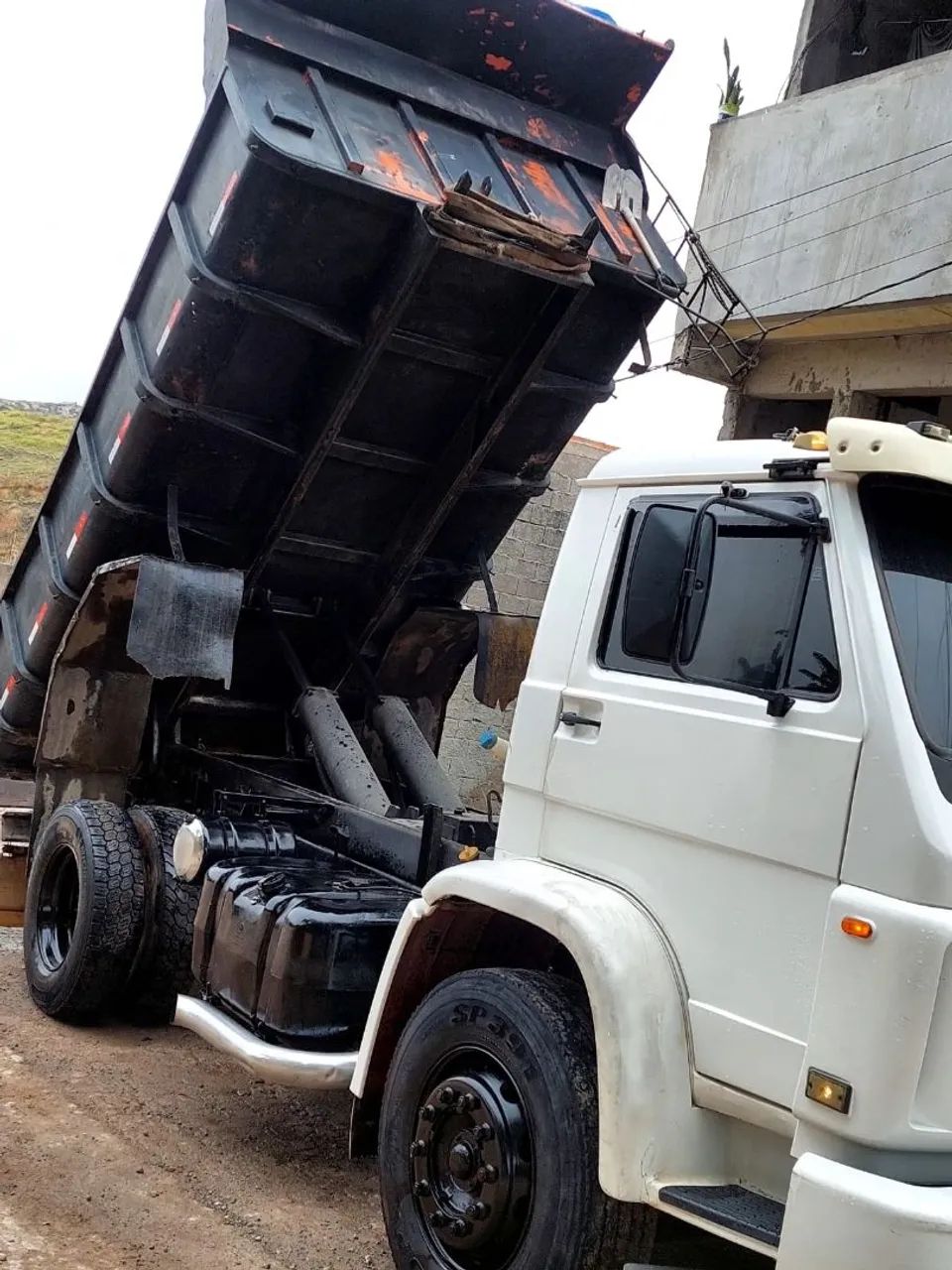 Caminhão 17 - 210