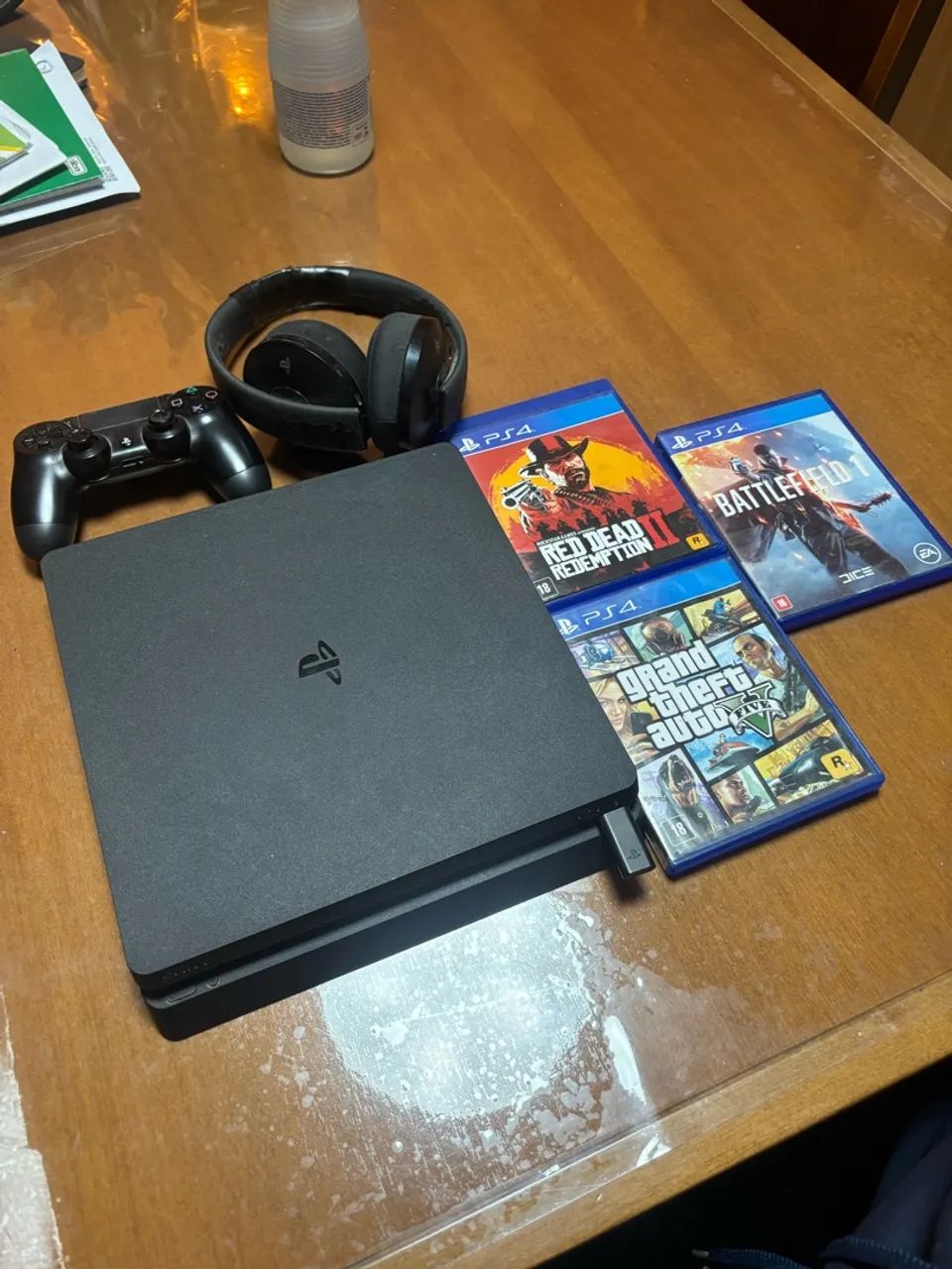 PLAYSTATION 4 Slim 1tb PS4