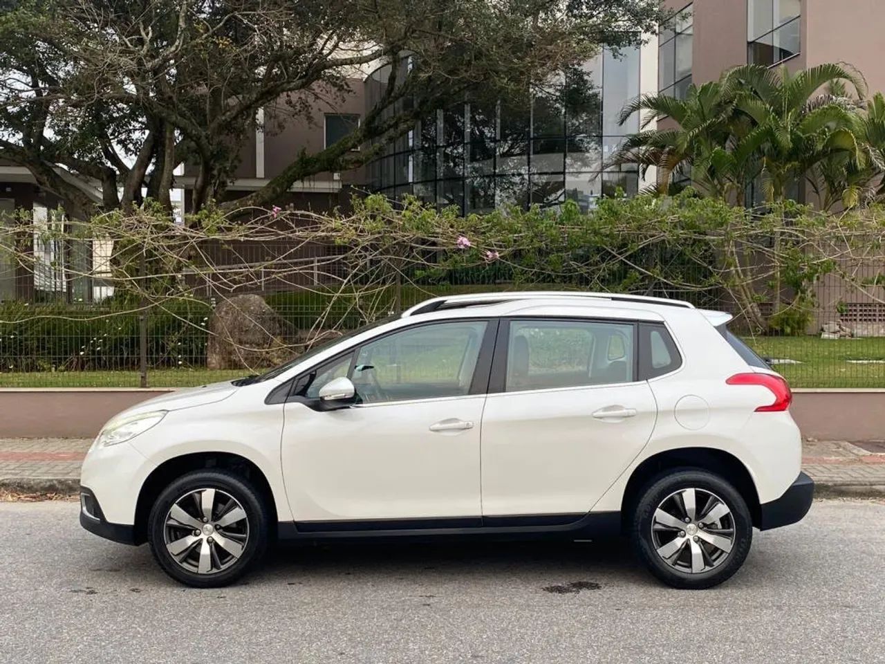Peugeot 2008 Griffe 1.6 Flex 16V 5P Aut. 2017 - Foto 3