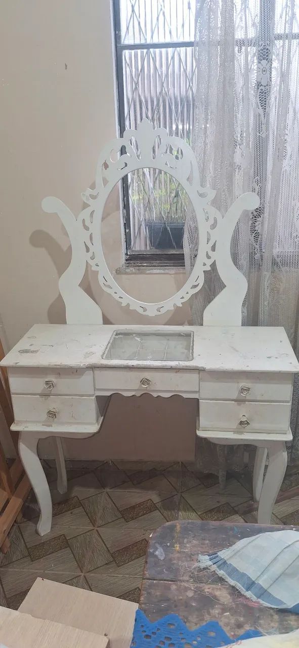 Penteadeira antiga a venda