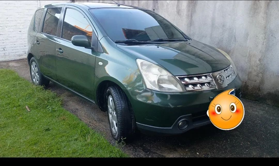 Nissan Livina 2010