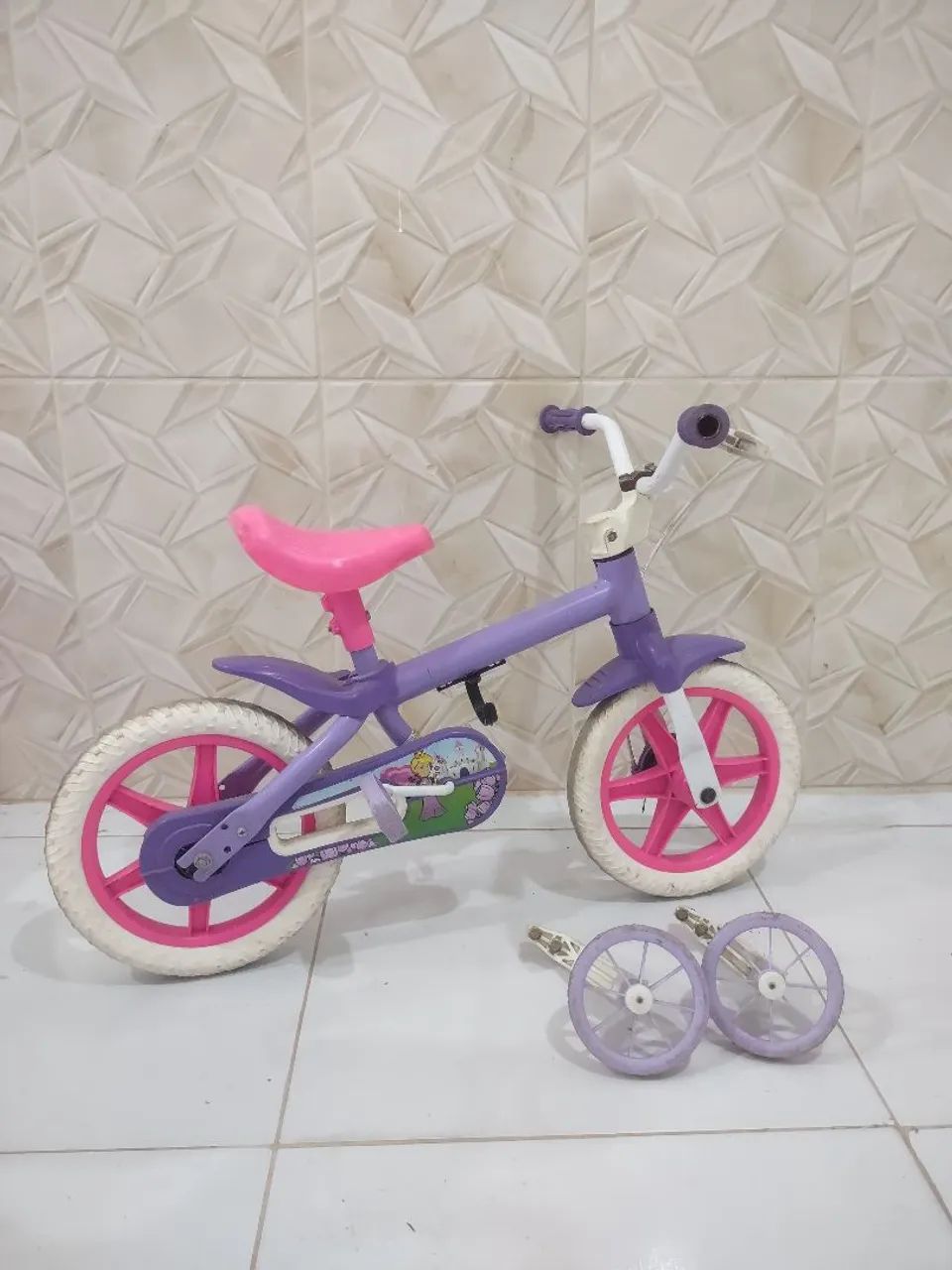 Bicicleta infantil aro 12 - Foto 5