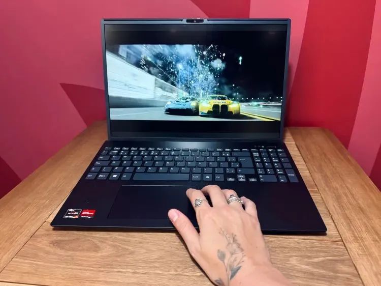 Notebook Vaio fe16