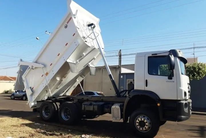 VW 31.330 CAÇAMBA 6X4 2015. - Foto 2
