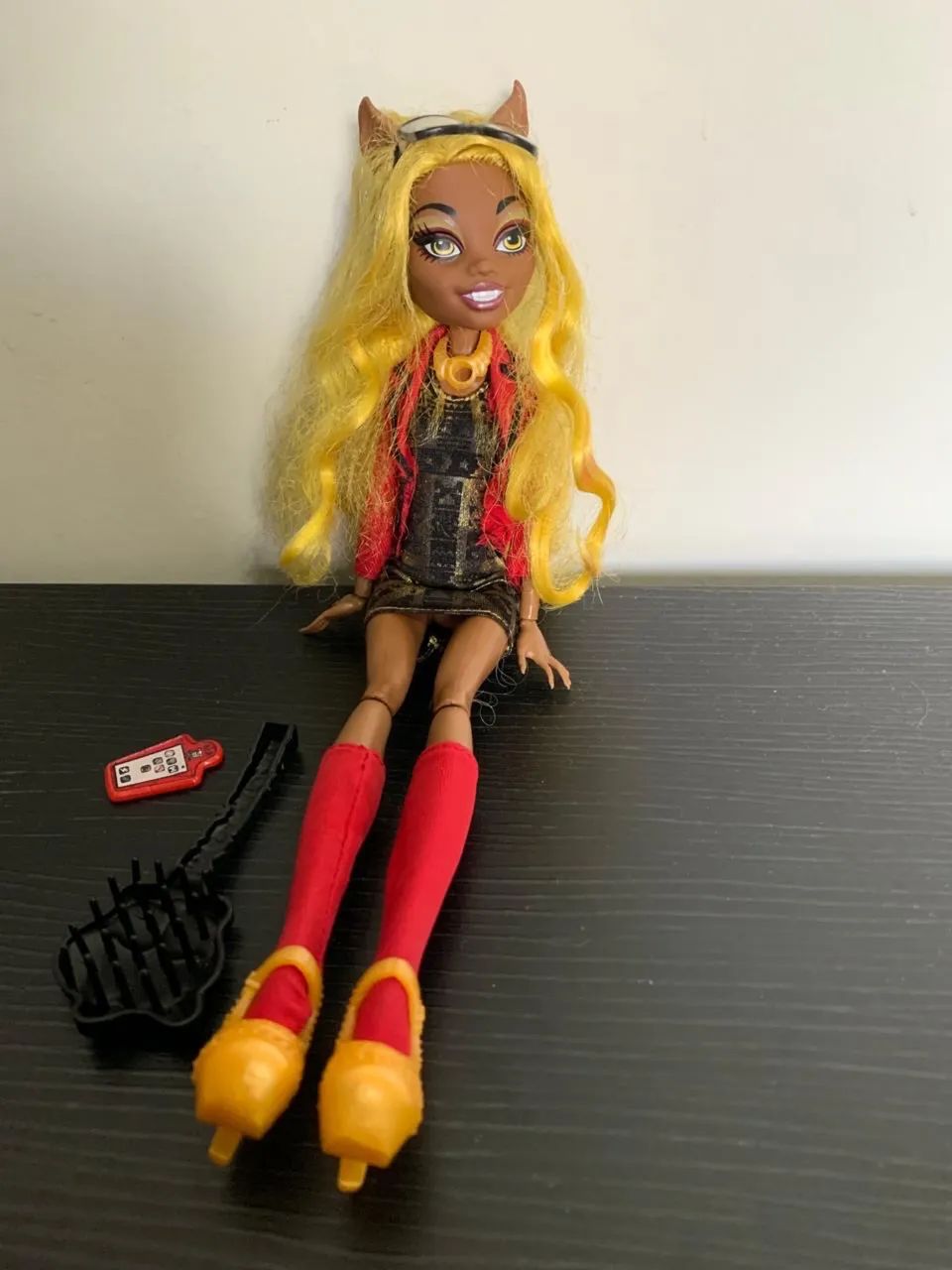 Boneca Monster High Clawdia Wolf Lights, Camera, Action! - Foto 3