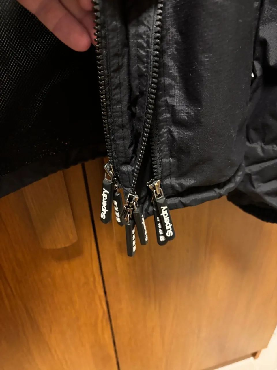 jaqueta inglesa superdry jpn - impermeável e forrada - Foto 5