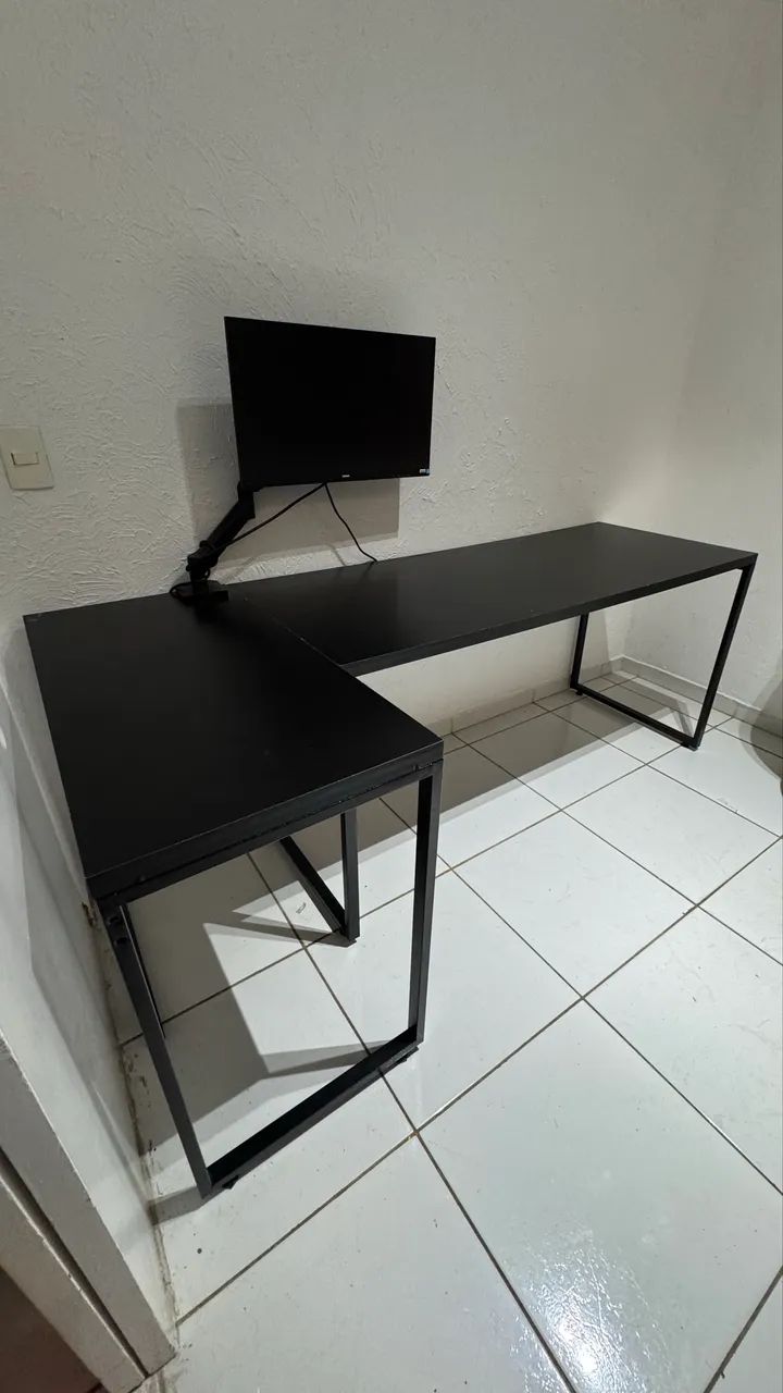 Mesa para escritório em L