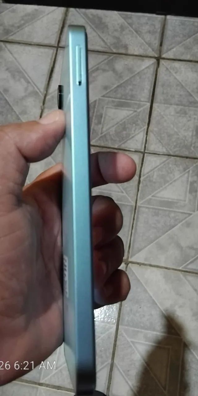Samsung Galaxy A06 ( usado)