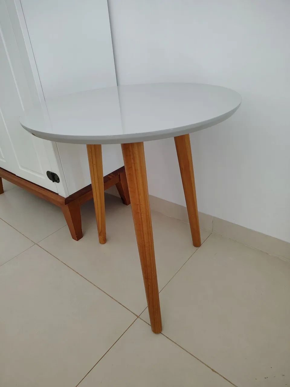 Mesinha lateral cabeceira 