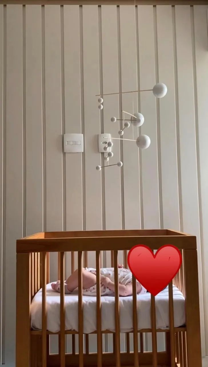 Berço de madeira Tulipa Baby Kaike 3 em 1 Evolutivo - OPORTUNIDADE