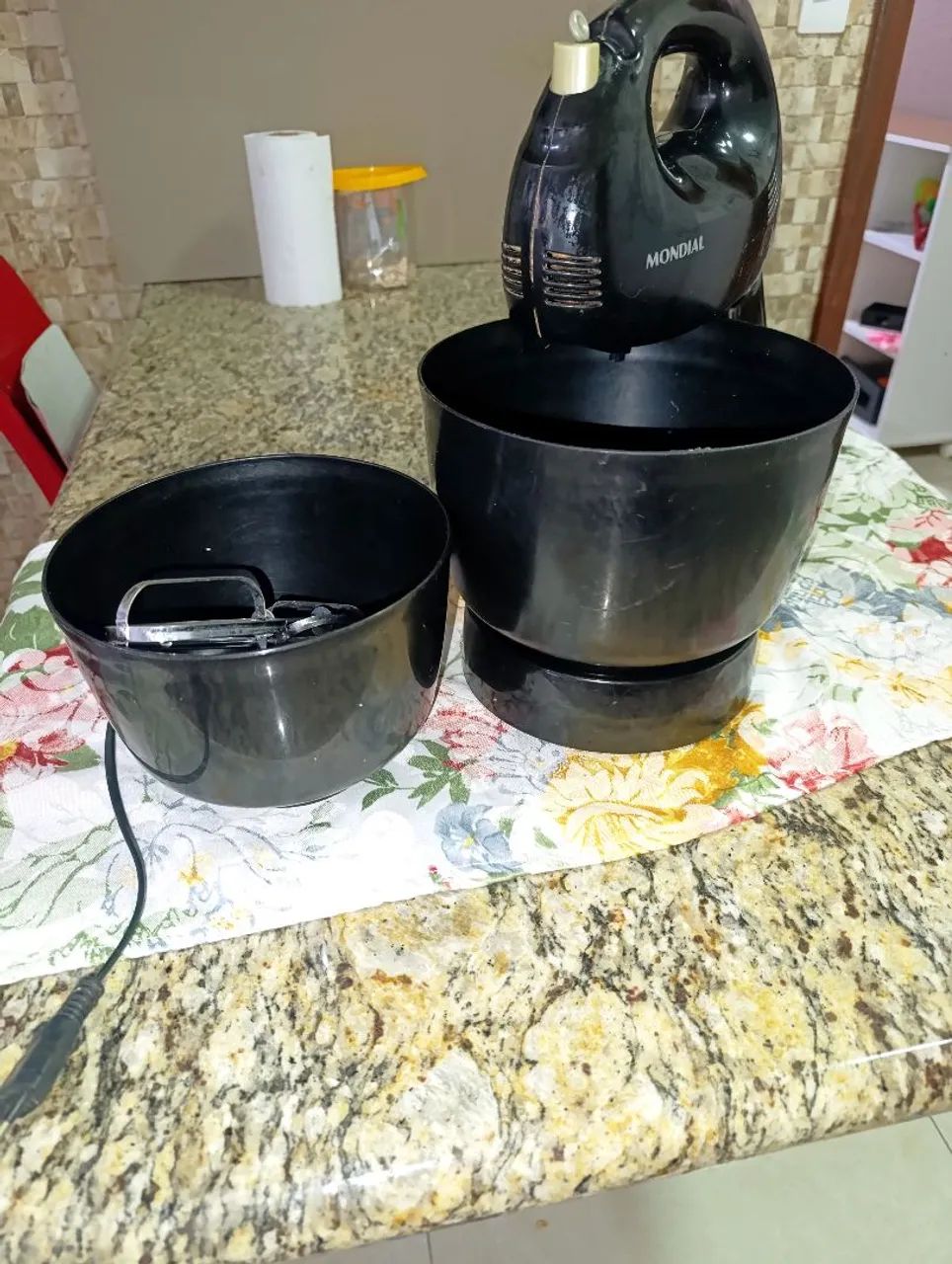 Batedeira Mondial com Tigelas - Usada ? - Foto 2