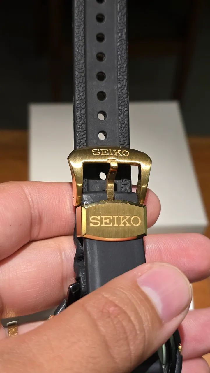 Relógio seiko mini tuna gold solar impecável  - Foto 4