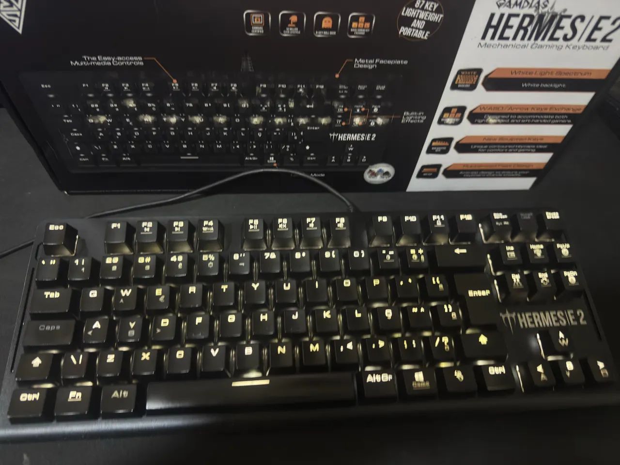 Teclado Mecânico Hermes e2 switch red, Com LED branco65690772794241122