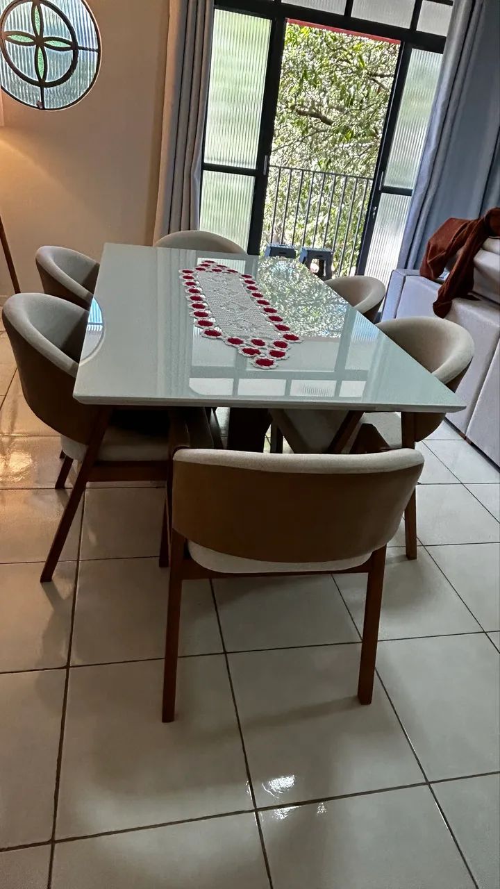 Mesa de Jantar com 6 cadeiras Semi Nova  - Foto 5