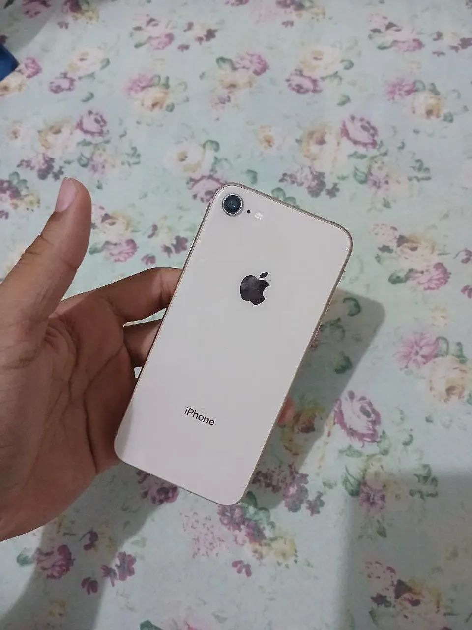iPhone 8