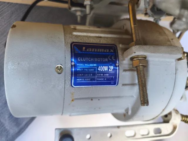 Máquina de costura Indunstrial reta - Lanmax LM9950