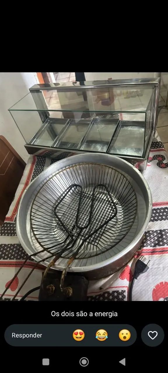 Fritadeira de 10L e Estufa com 4 bandeijas