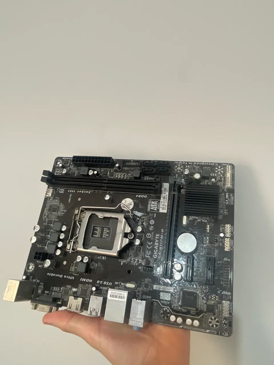 Placa mãe gygabite, h110m-h - Foto 2