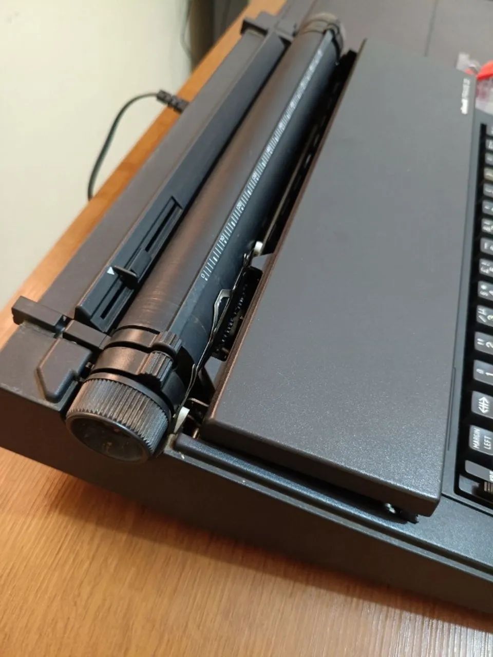  Estado Impecável | Olivetti Praxis 20 Vintage Funcionando - Foto 3
