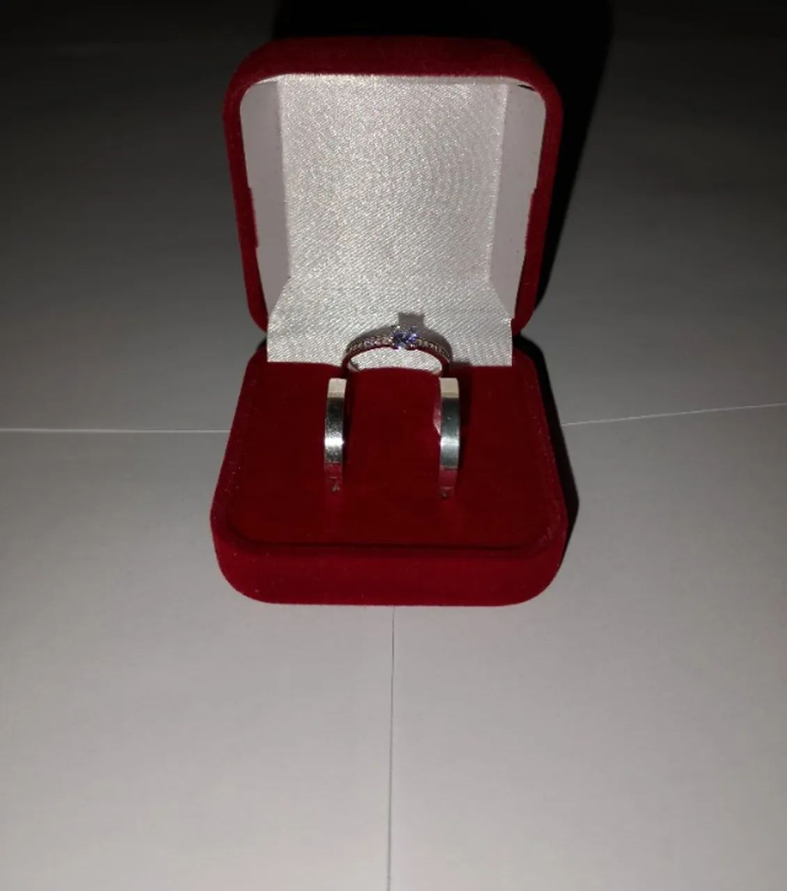 Kit Alianças + Solitário