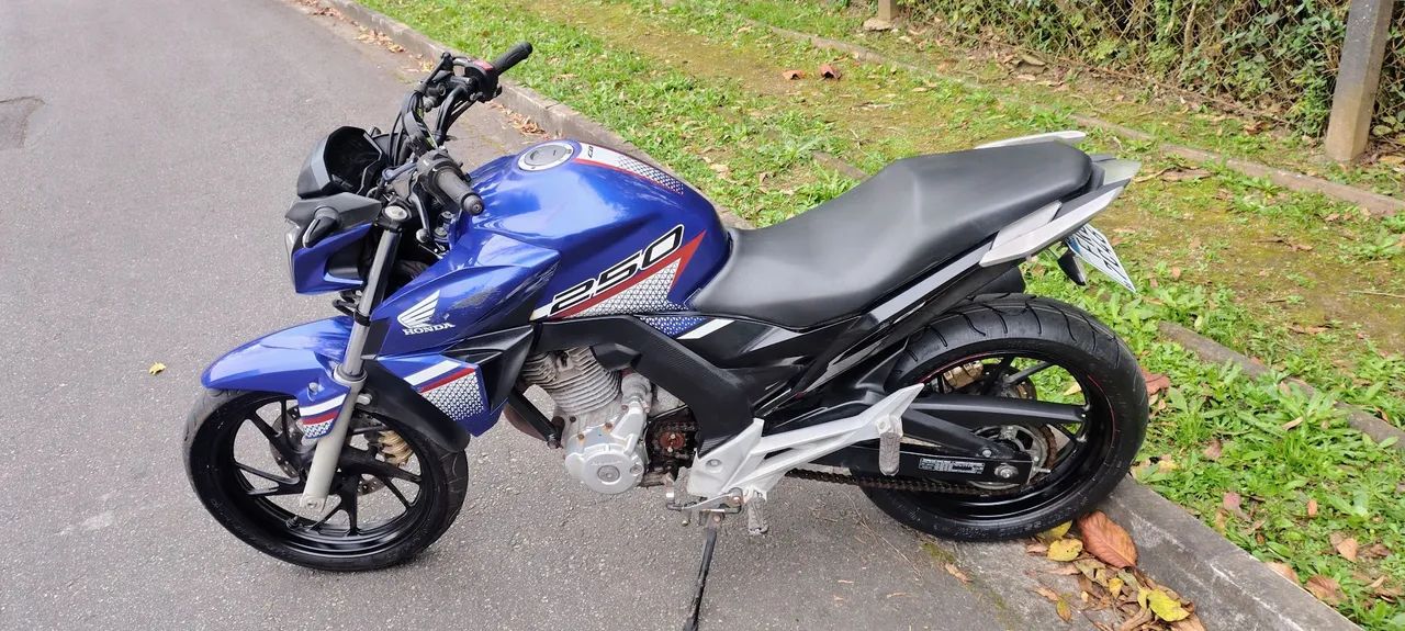 CB Twister 2022 - Foto 5