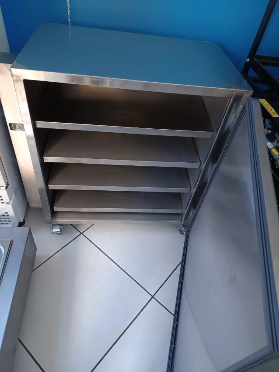 Marmiteiro a seco industrial em aço inox. 