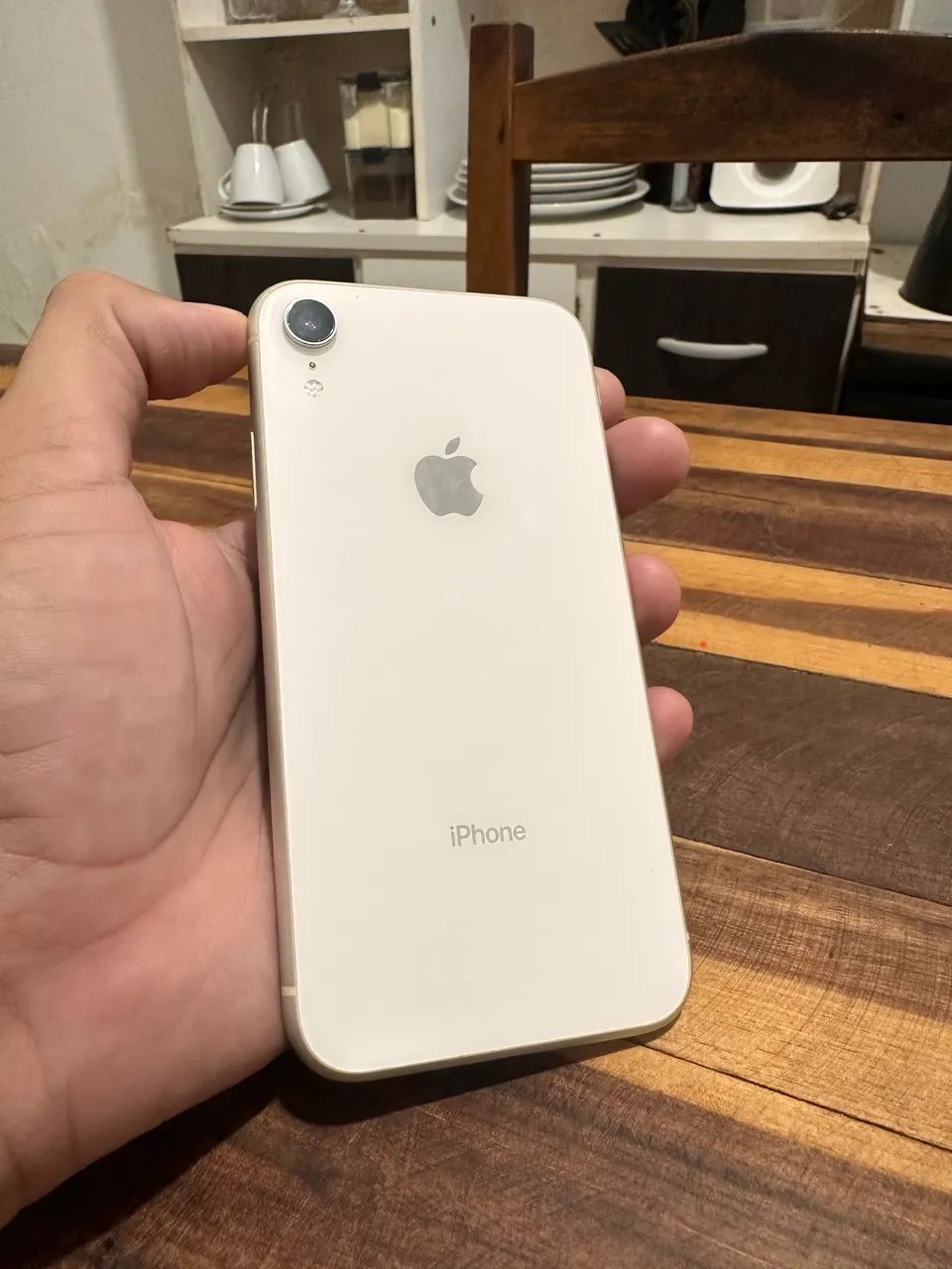 iPhone XR - Branco - 128gb  - Foto 5