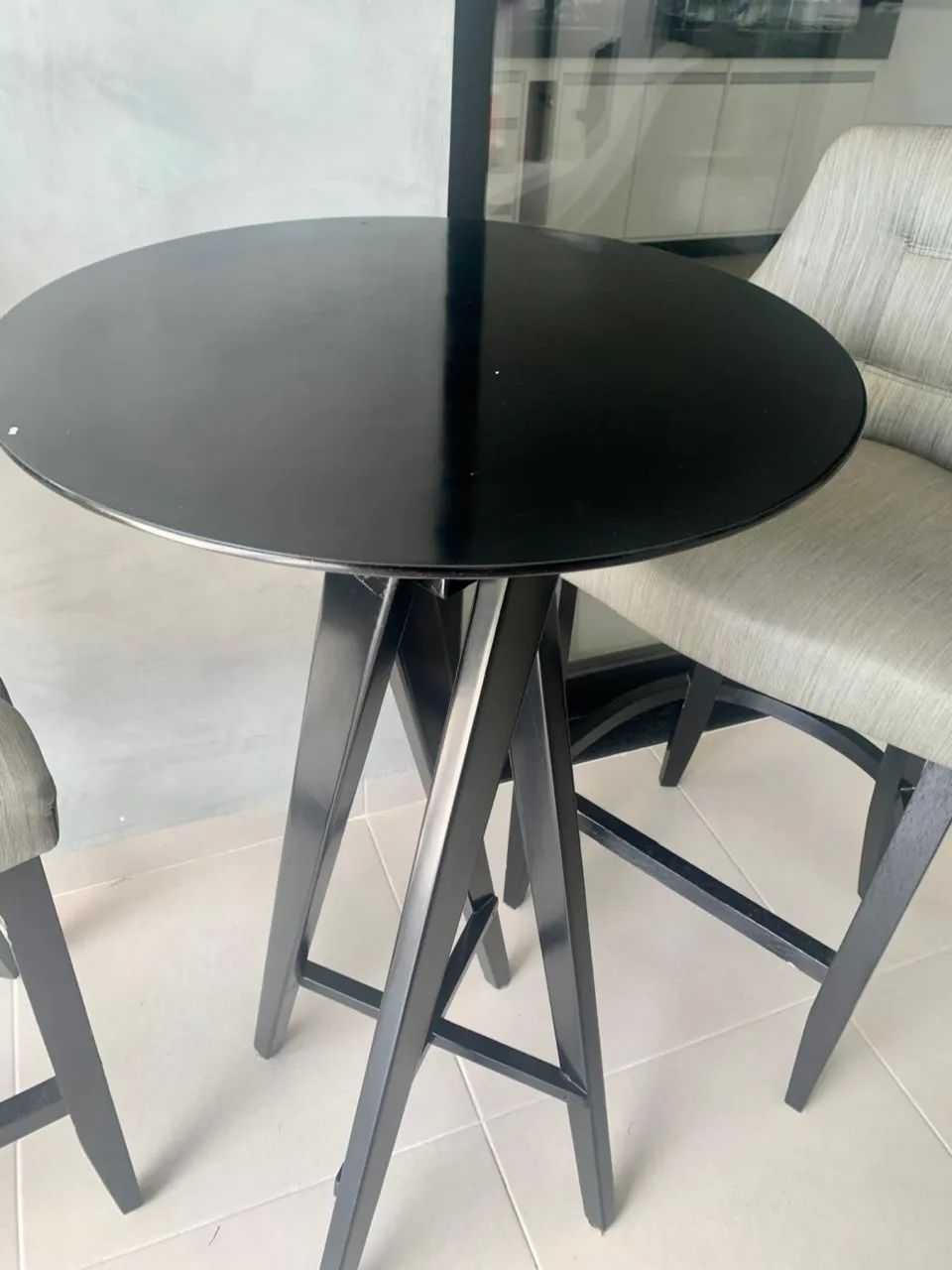 Mesa bistrô com 2 poltronas em tecido premium  - Foto 2
