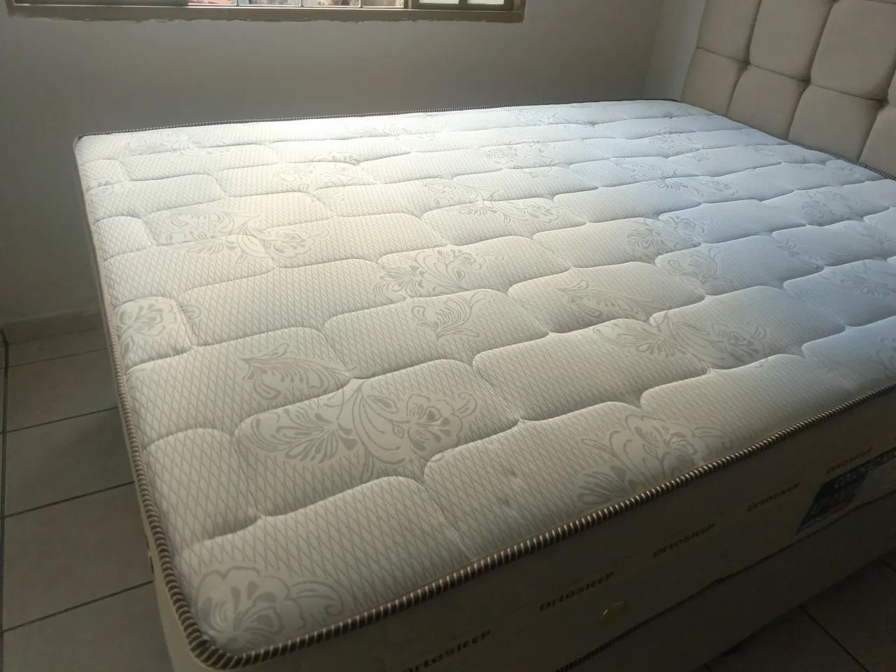 Cama casal confortável gratis travesseiro - Foto 2