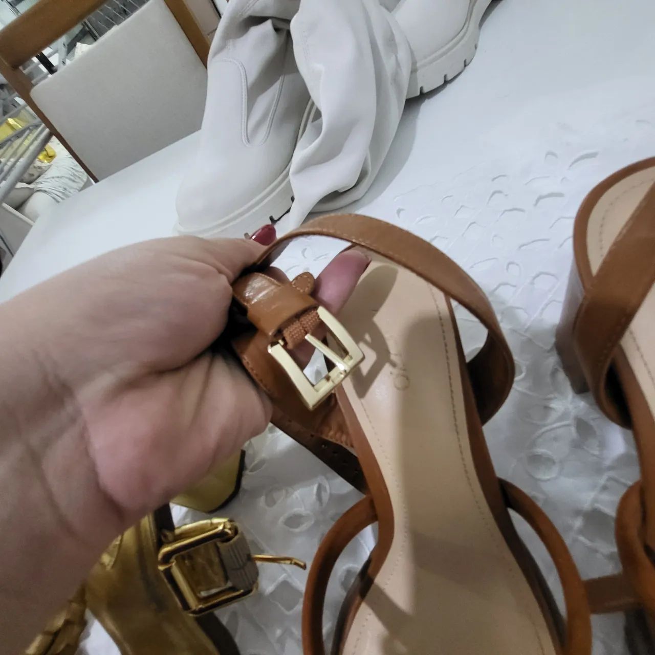 Sandalia arezzo tam 40