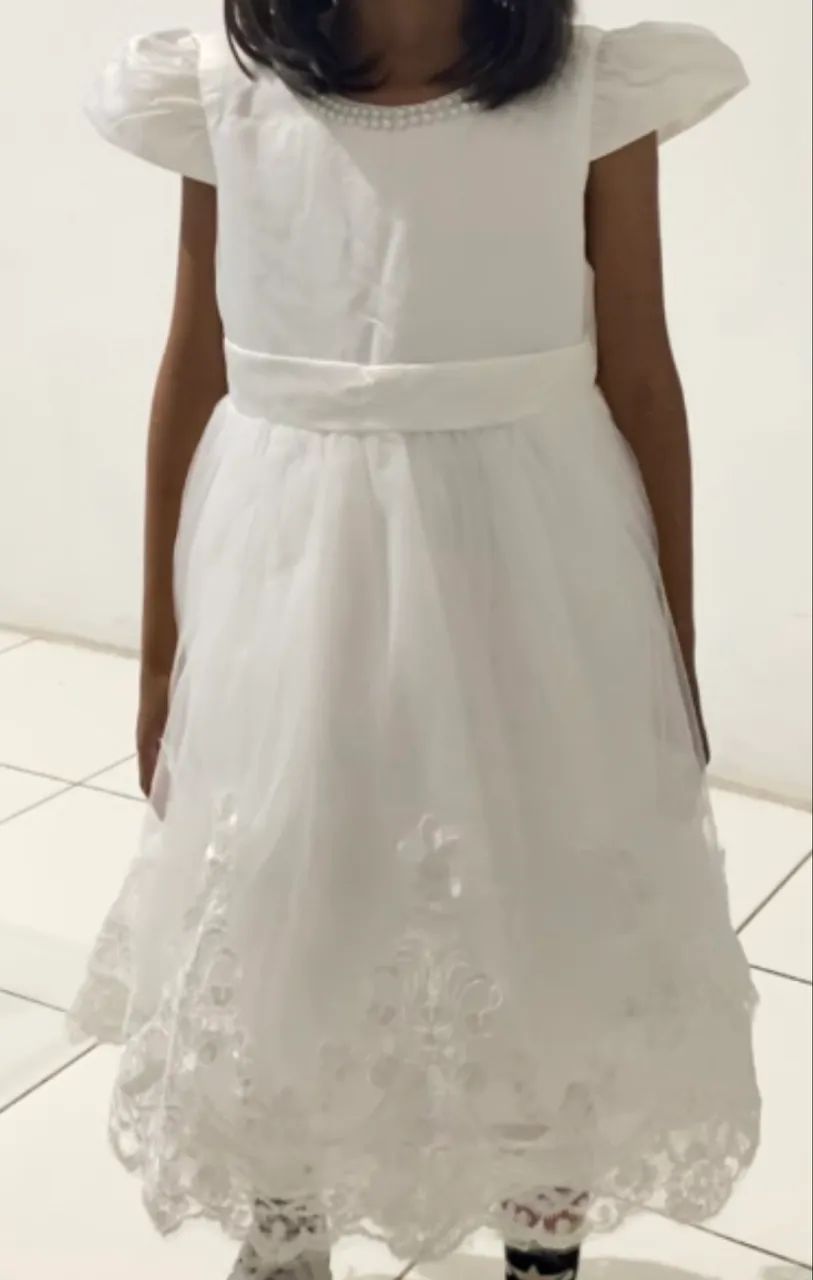 Vestido branco infantil rendado  - Foto 3