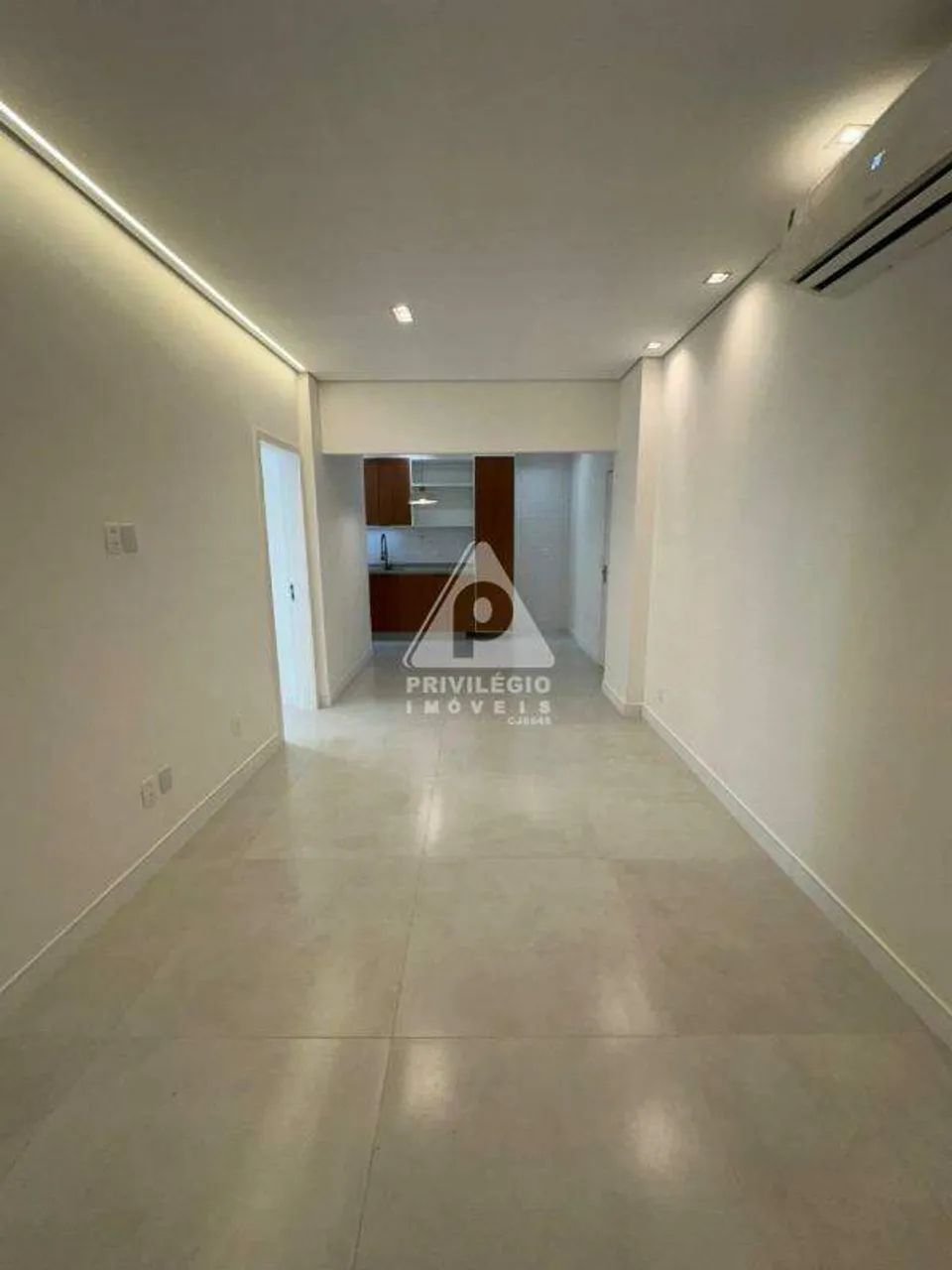 Apartamento com 2 quartos no Centro do Rio de Janeiro  63 m²