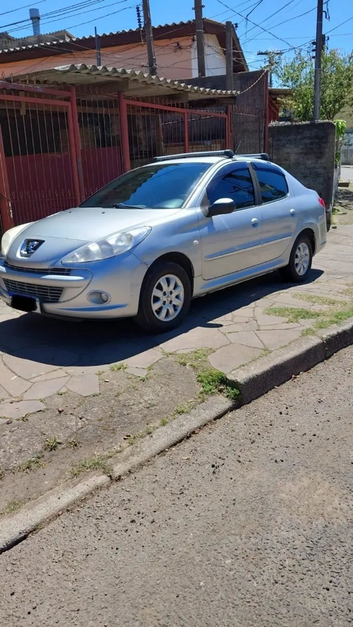 Peugeot 207 207 Sed. Passion XR Sport 1.4 Flex 8V 4p 2012