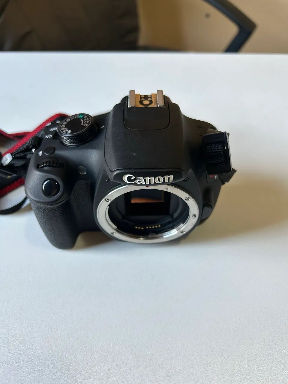 Camera Canon T5