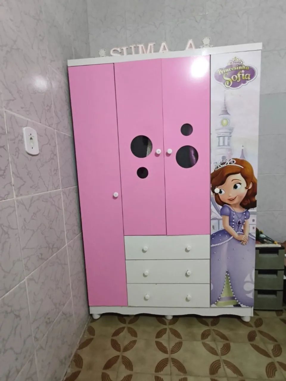 Guarda-roupa infantil