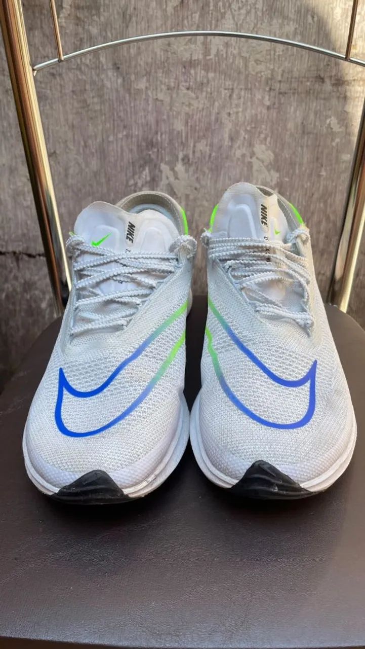 Tênis Nike de corrida 44 