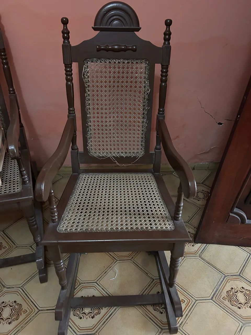 Cadeiras de balanco madeira com palhinha - Foto 2