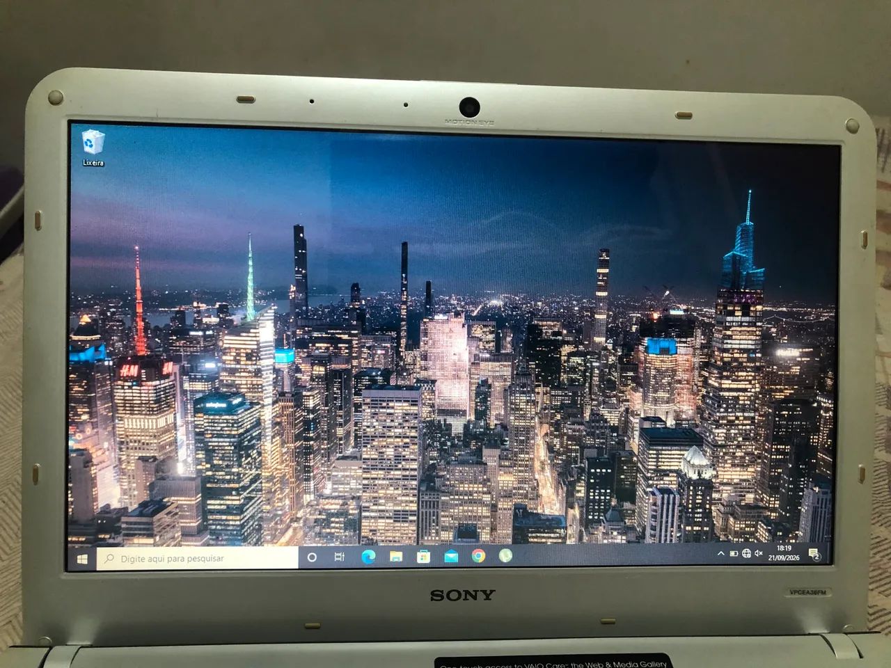 Sony vaio i3 ssd120 4ram branco - Foto 4