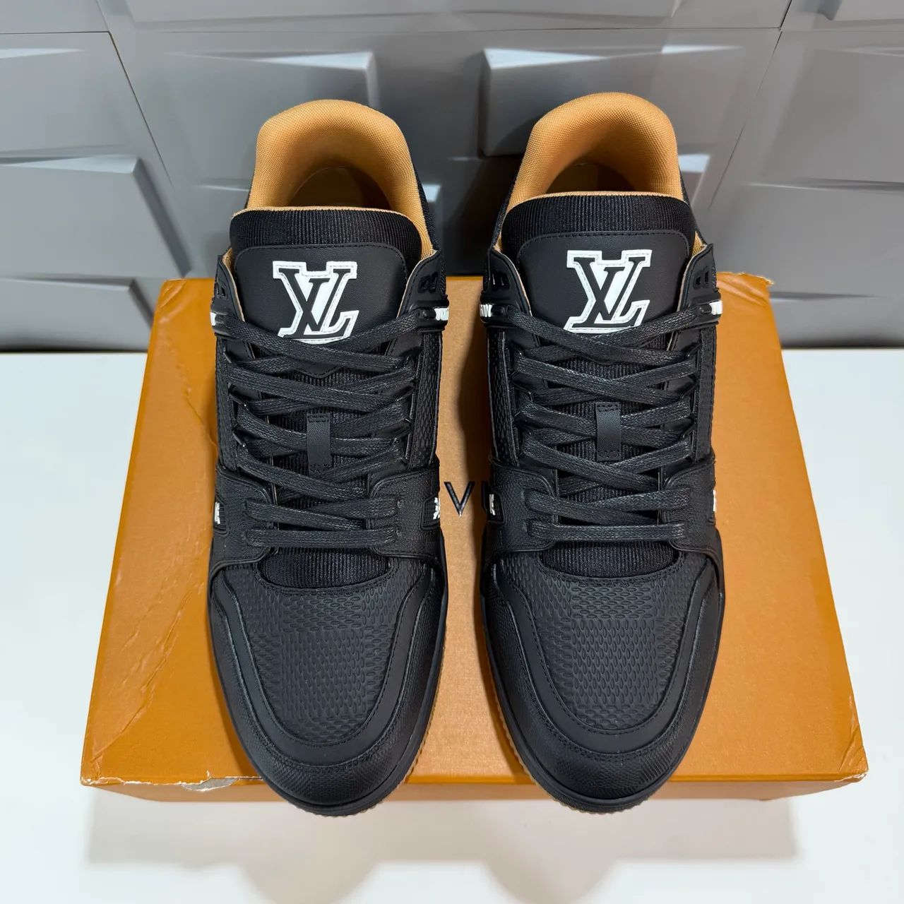 Louis Vuitton Lv Trainer Black Gum 43 - Foto 2