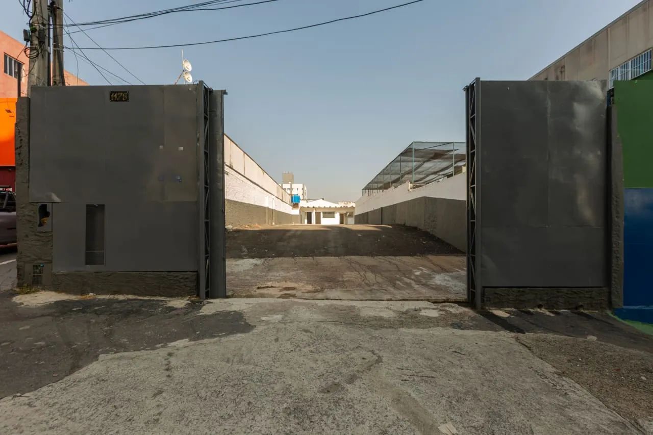 Terreno na Avenida Otacílio Tomanik, 1175  500 m² - Foto 2