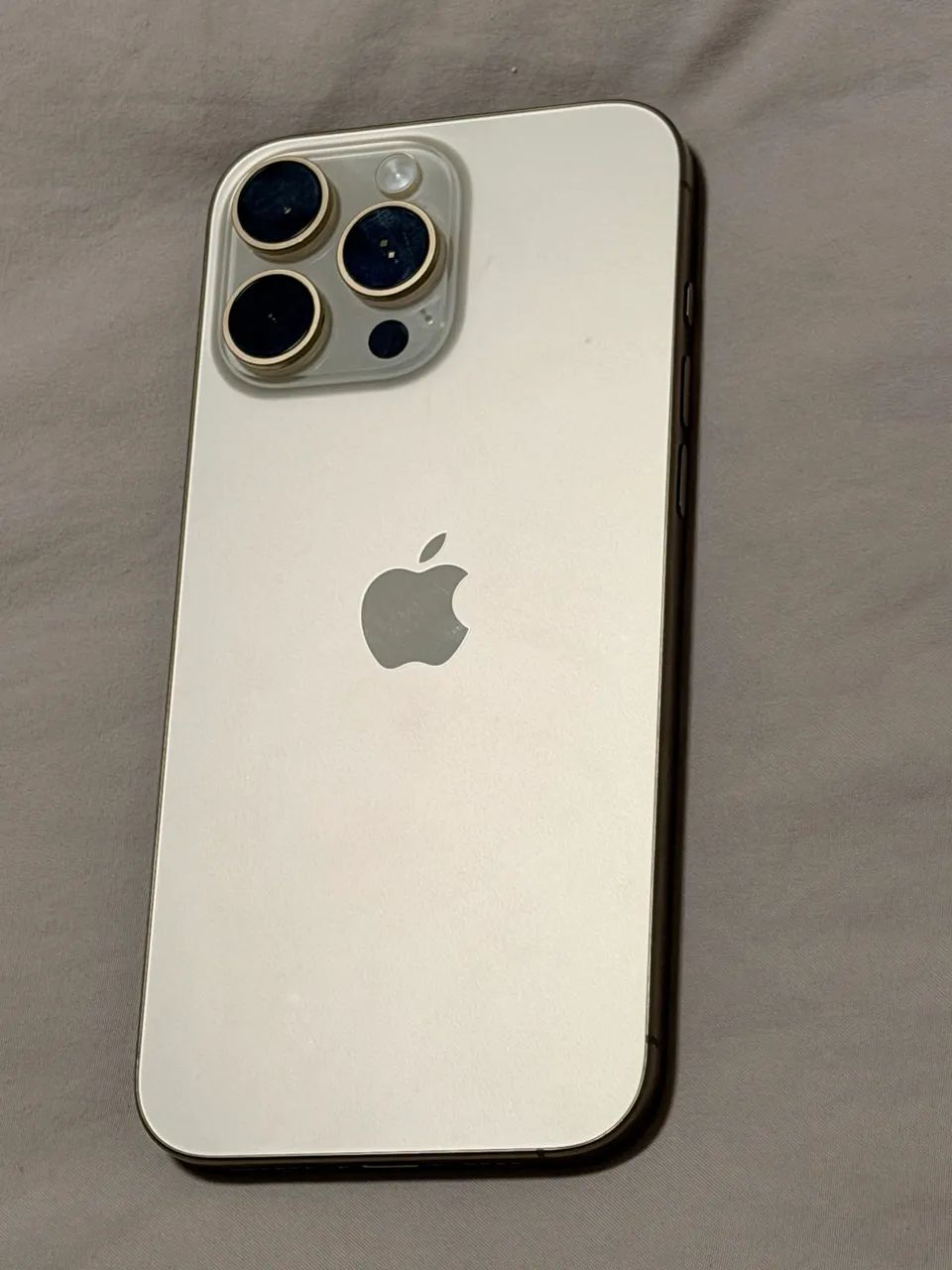 iPhone 16 ProMax - Foto 2