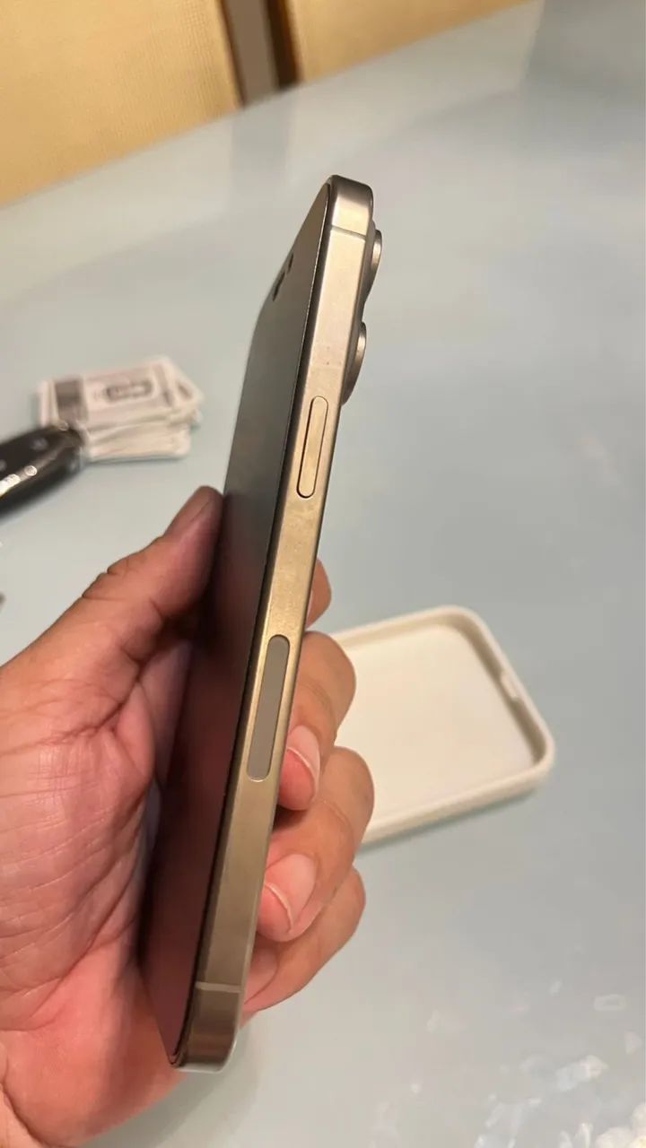 Celular iPhone 15 pro max 256gb - Foto 2