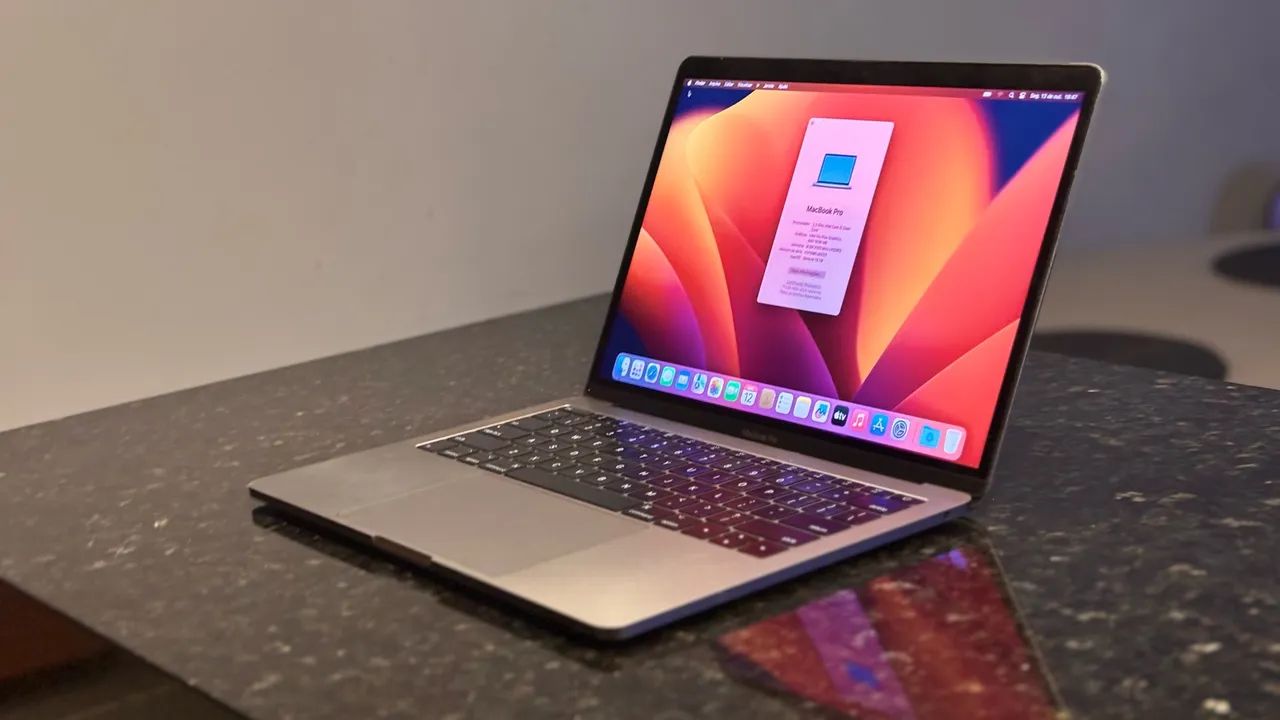 MacBook Pro 2017 ( conservado )