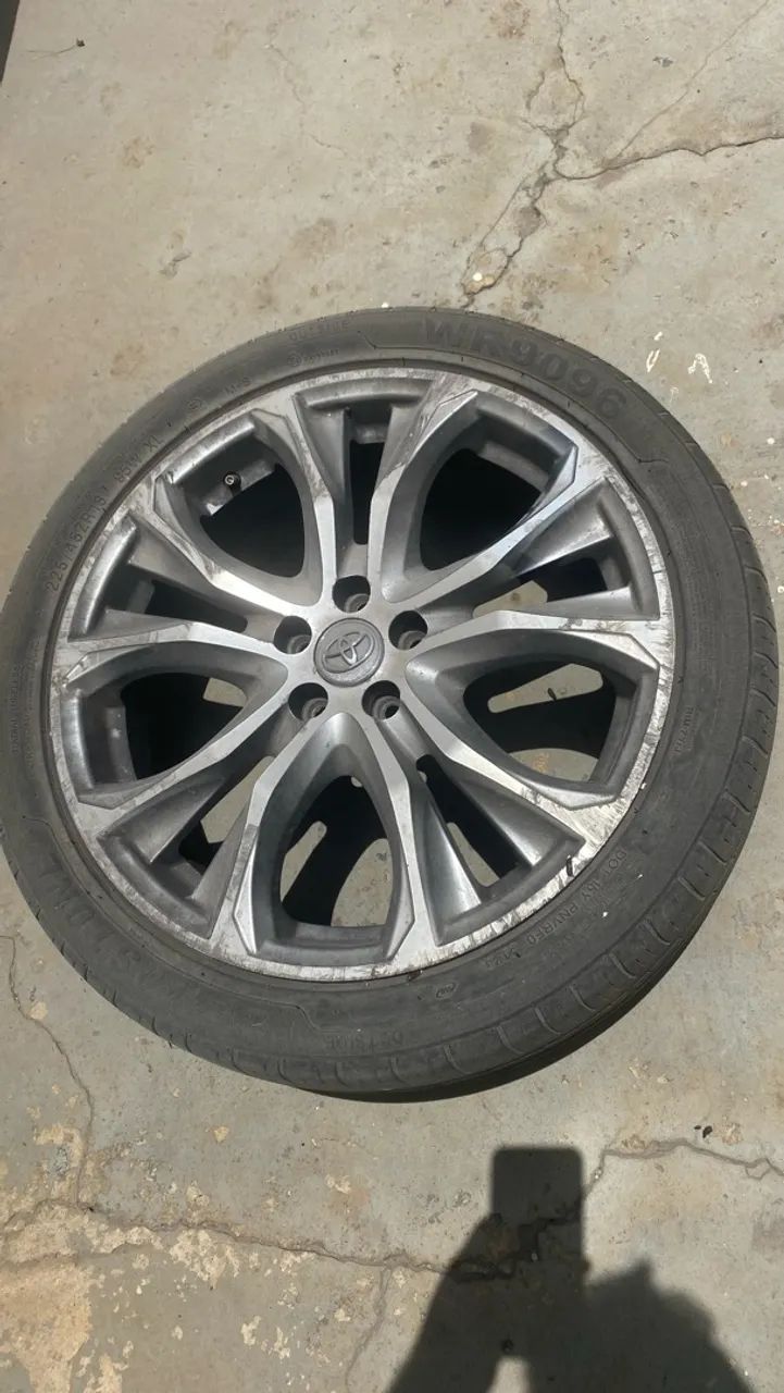 4 Rodas Corolla Aro 18 (+Roda)